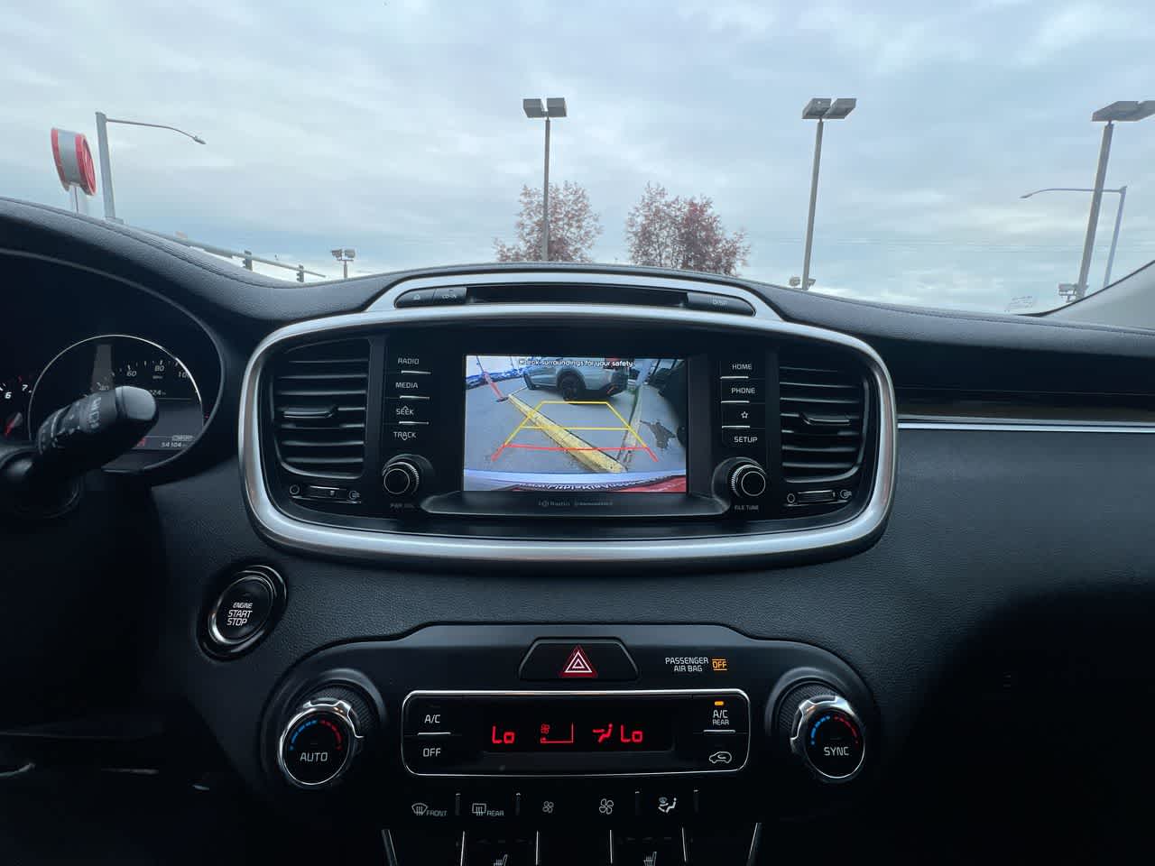 Thumbnail: 2019 Kia Sorento - 17