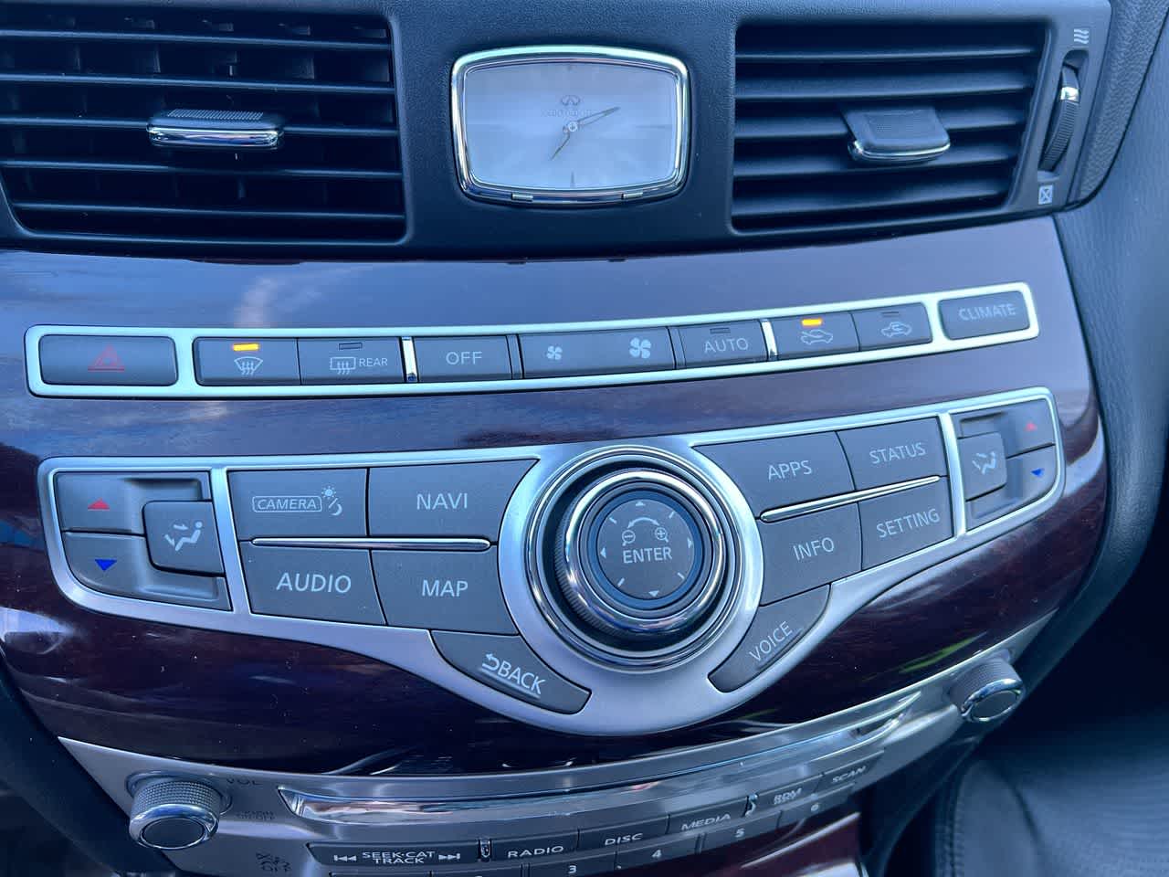 Thumbnail: 2019 INFINITI Q70 - 19