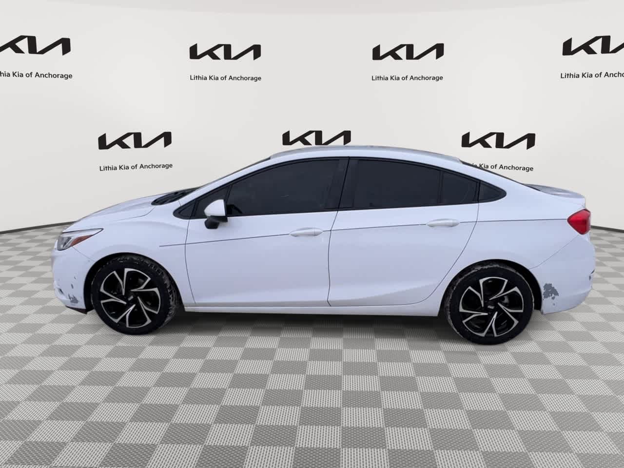 Thumbnail: 2016 Chevrolet Cruze - 5