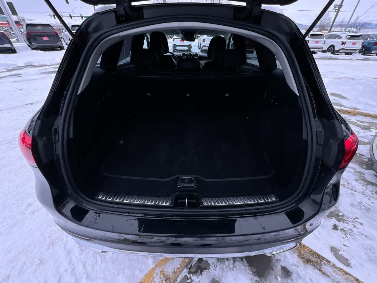 Thumbnail: 2023 Mercedes-Benz GLC - 25