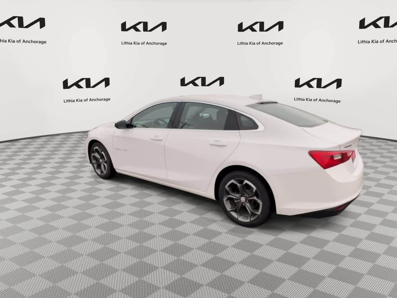 Thumbnail: 2023 Chevrolet Malibu - 6
