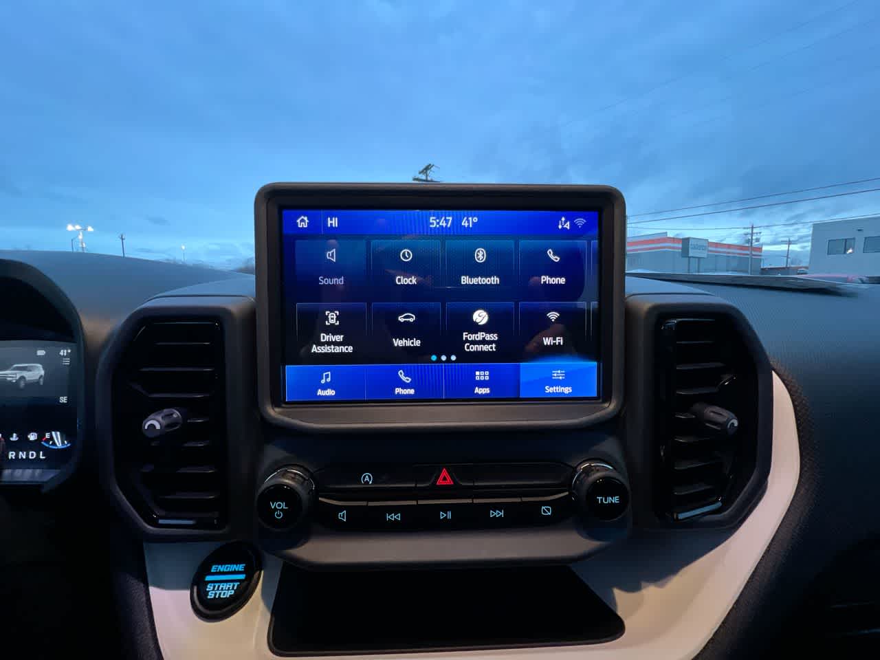 Thumbnail: 2023 Ford Bronco Sport - 16