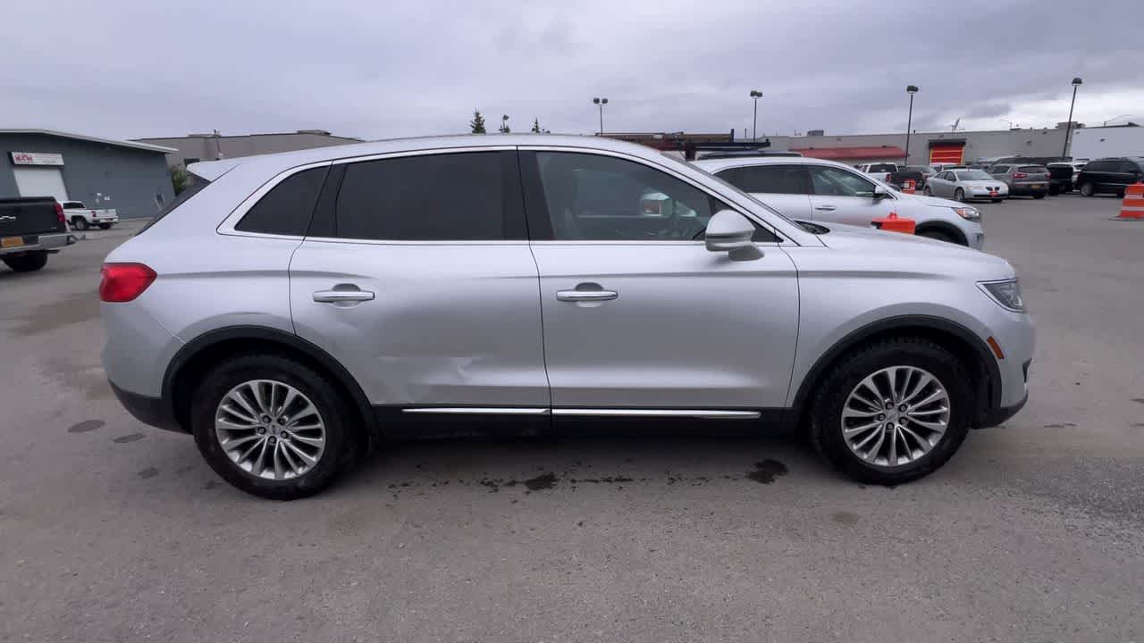 Thumbnail: 2016 Lincoln MKX - 9