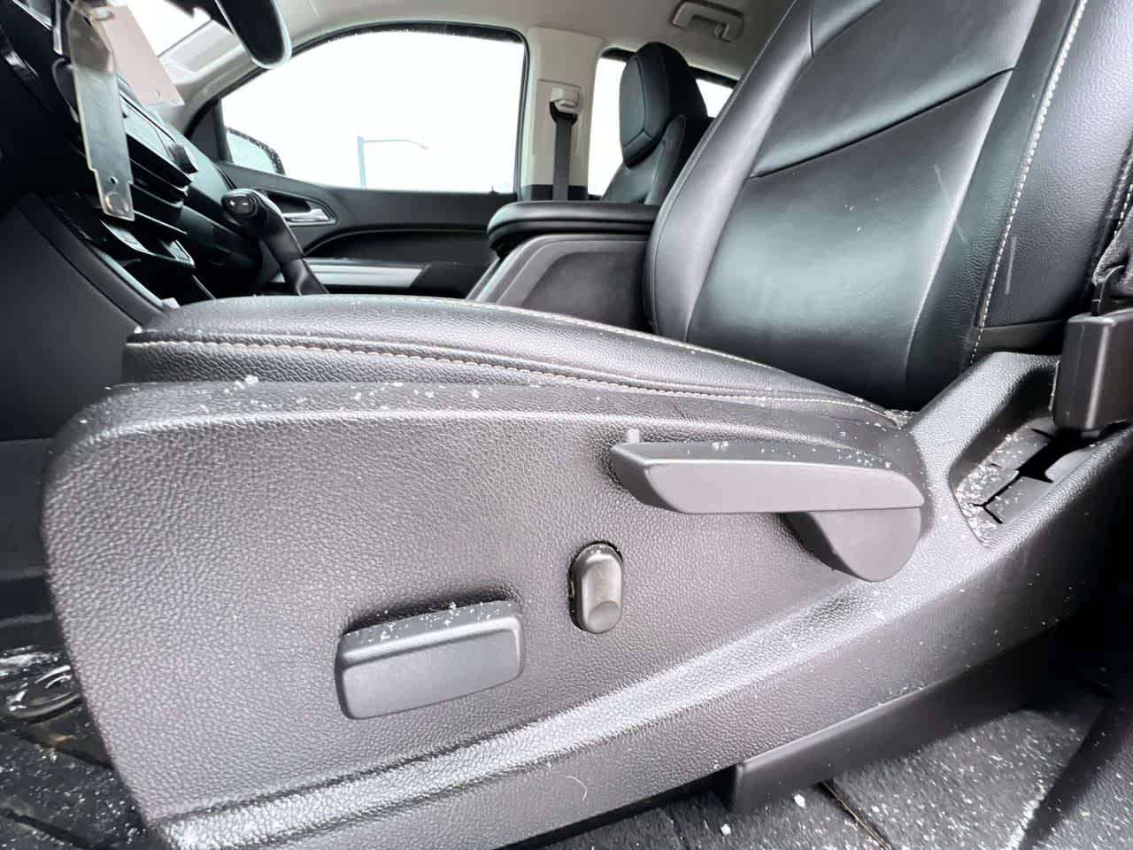 Thumbnail: 2020 Chevrolet Colorado - 12