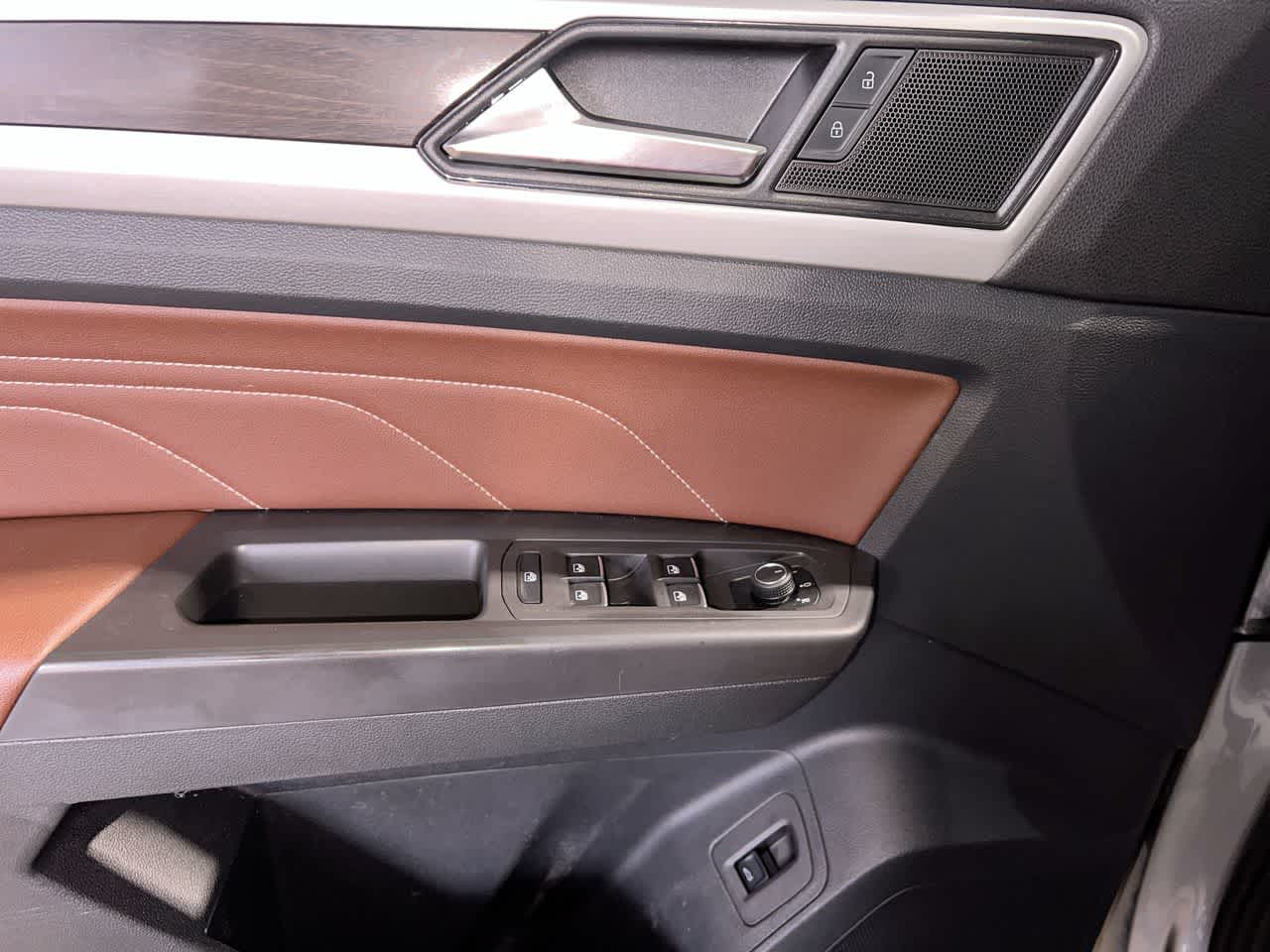 Thumbnail: 2023 Volkswagen Atlas - 13