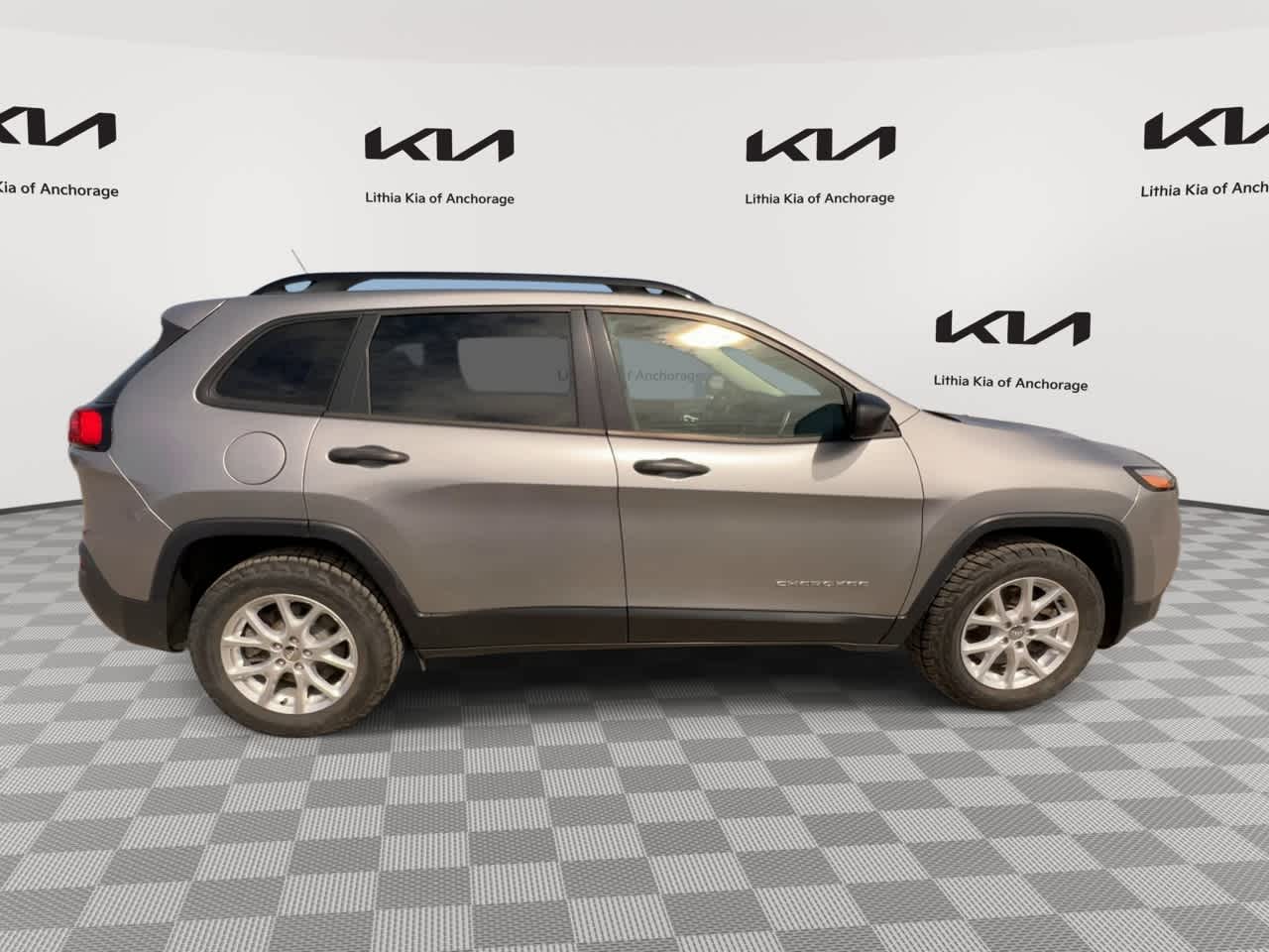 Thumbnail: 2016 Jeep Cherokee - 2