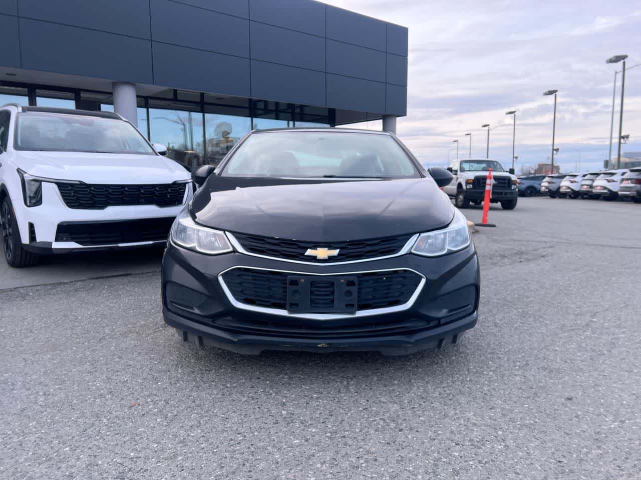 Thumbnail: 2018 Chevrolet Cruze - 29