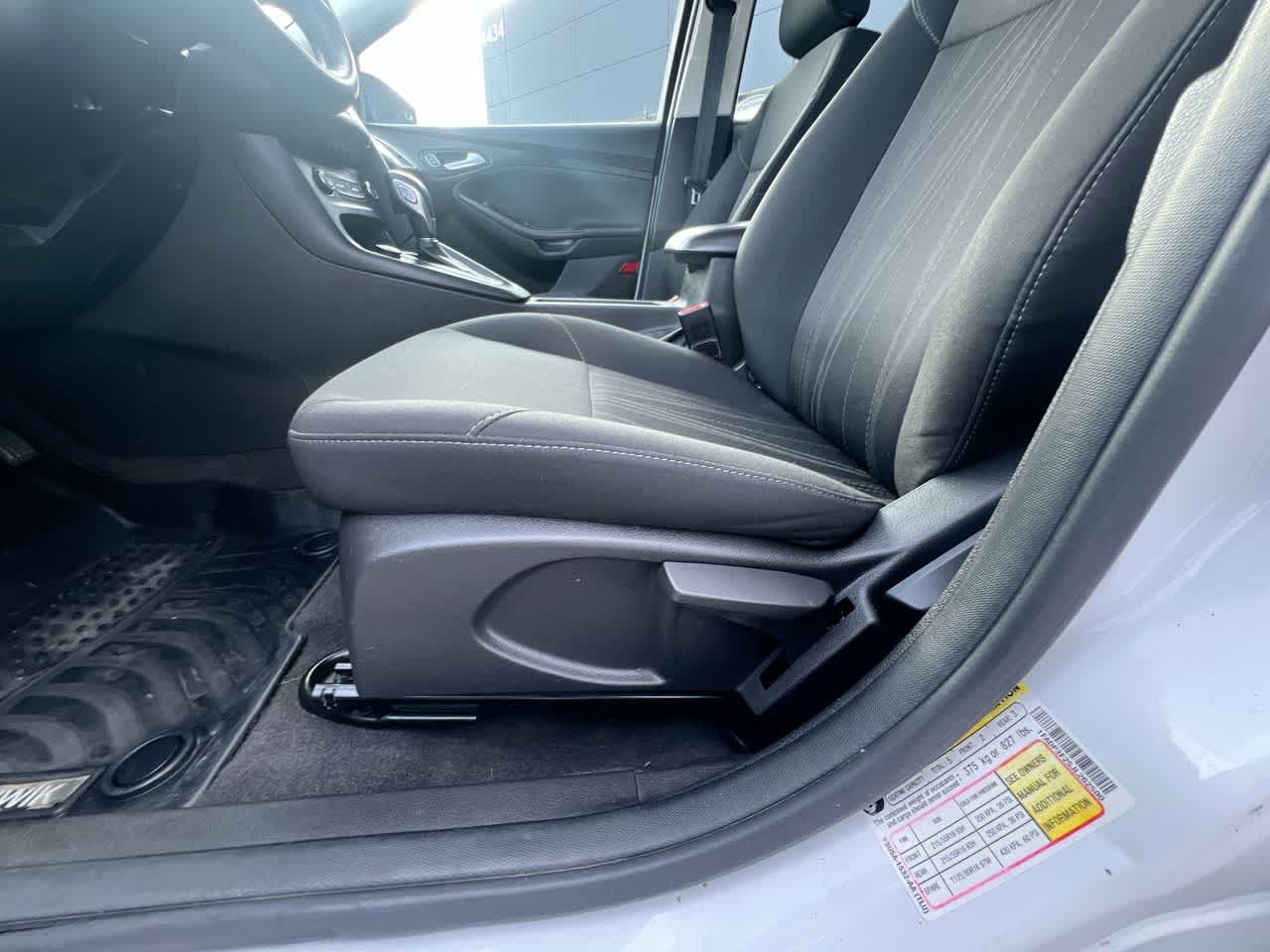 Thumbnail: 2018 Ford Focus - 12