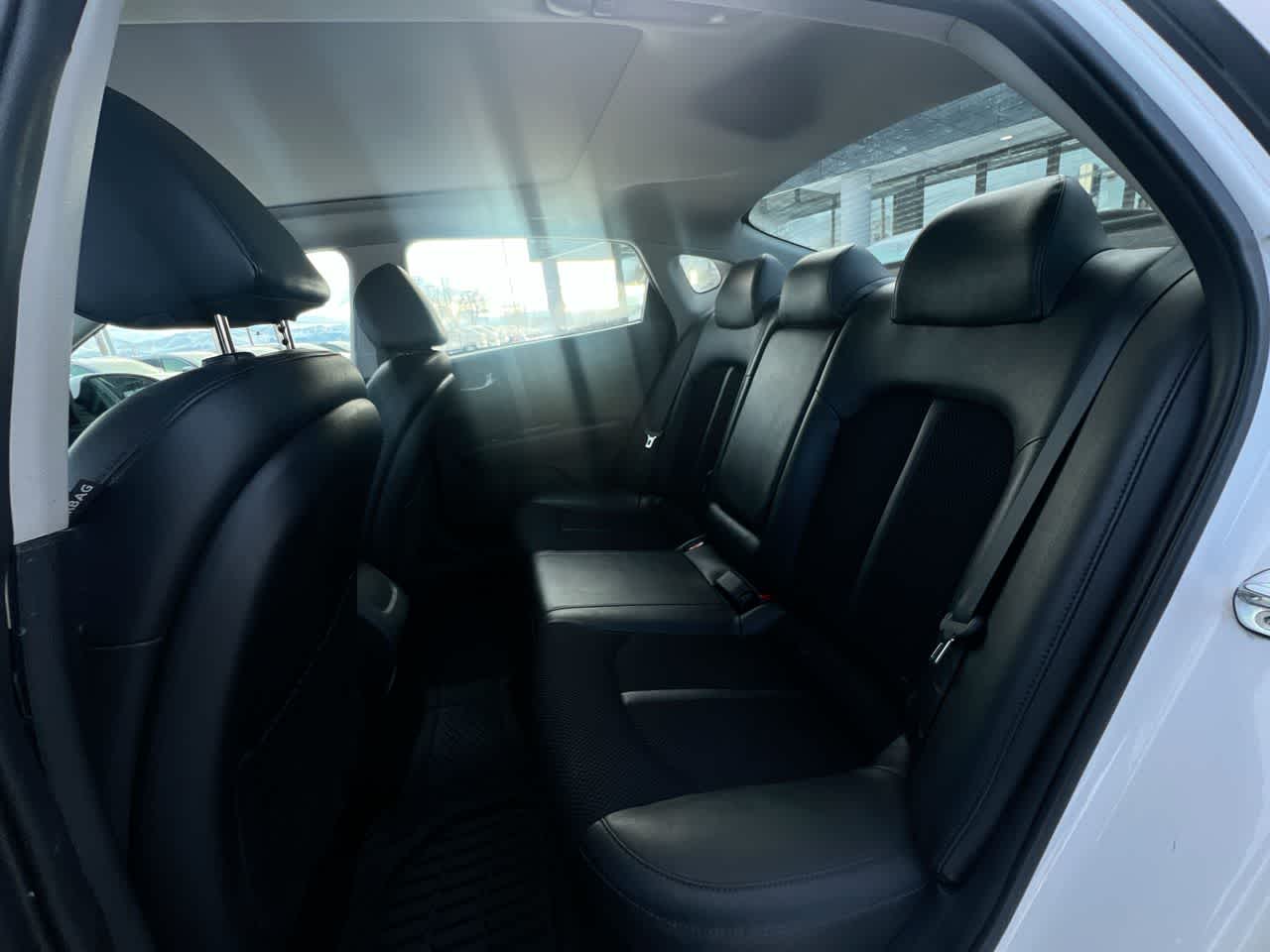 Thumbnail: 2019 Kia Optima - 23