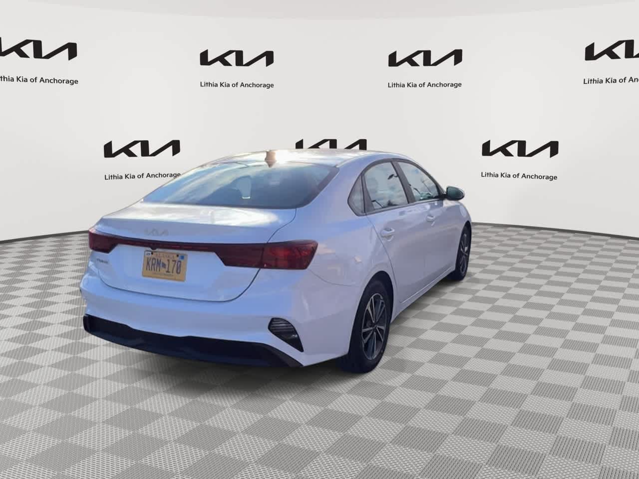 Thumbnail: 2024 Kia Forte - 8