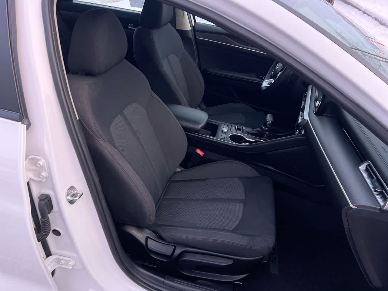 Thumbnail: 2023 Kia K5 - 28