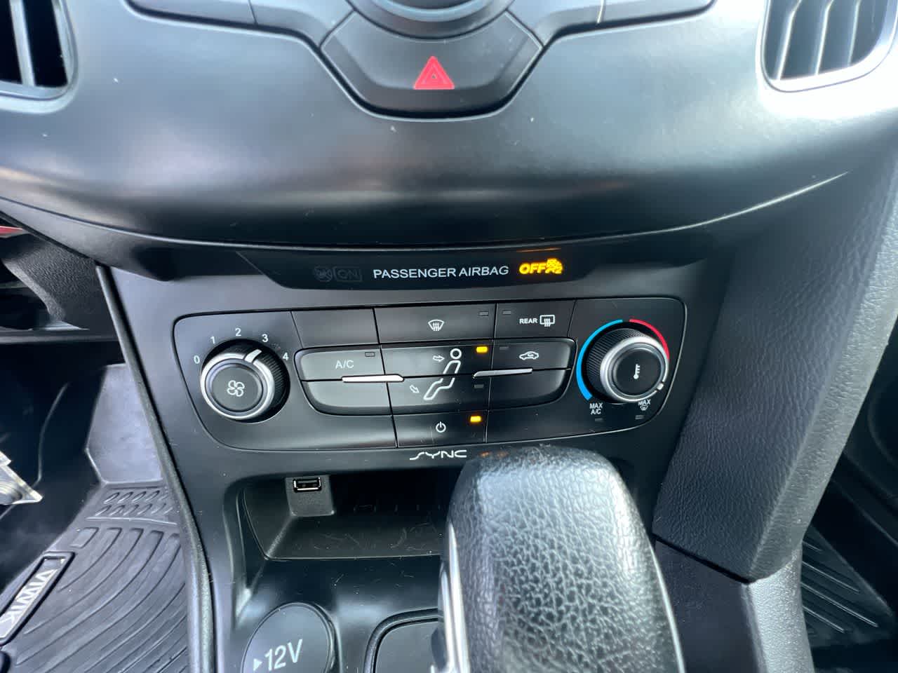 Thumbnail: 2018 Ford Focus - 19