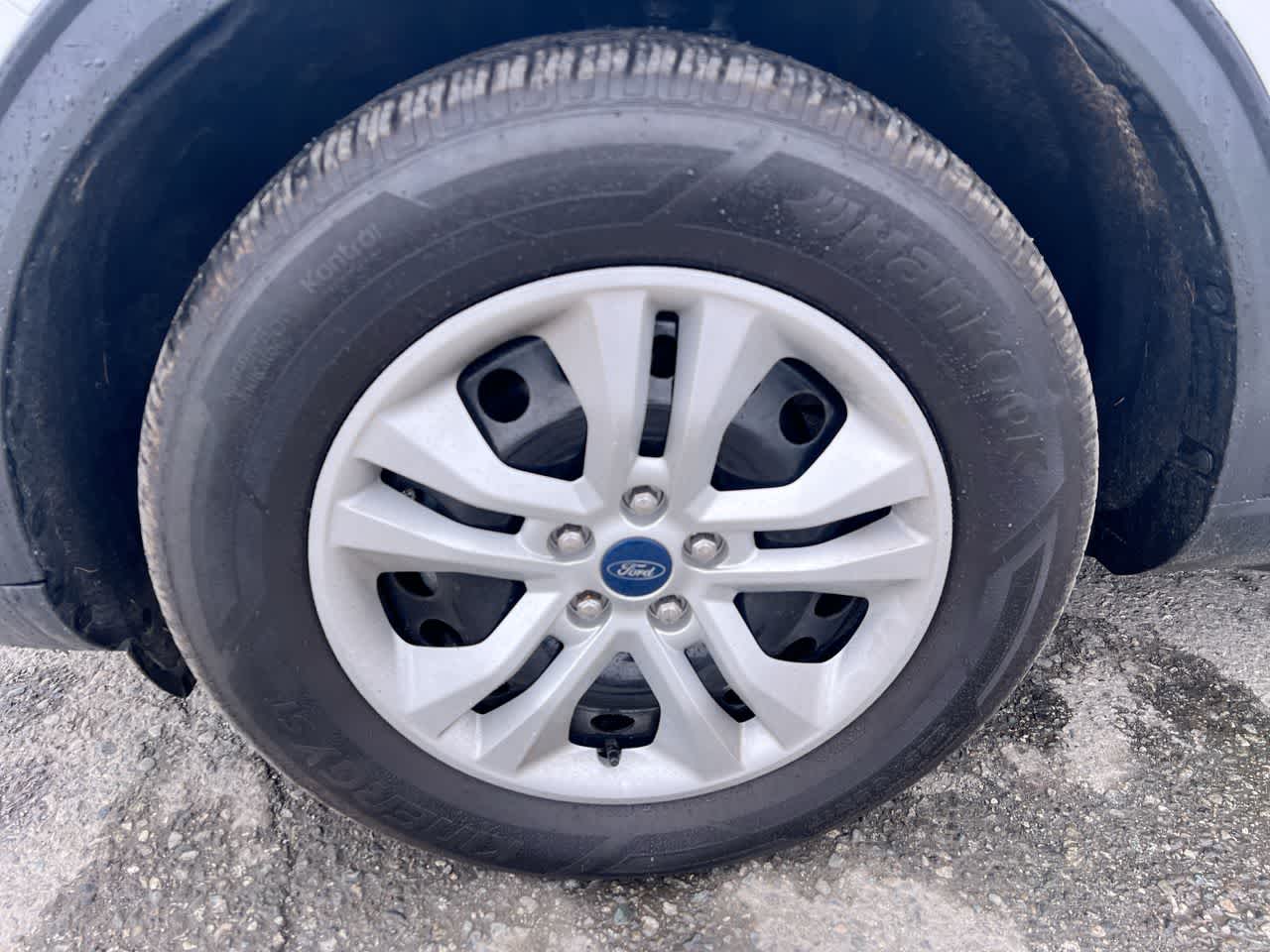 Thumbnail: 2021 Ford Escape - 10
