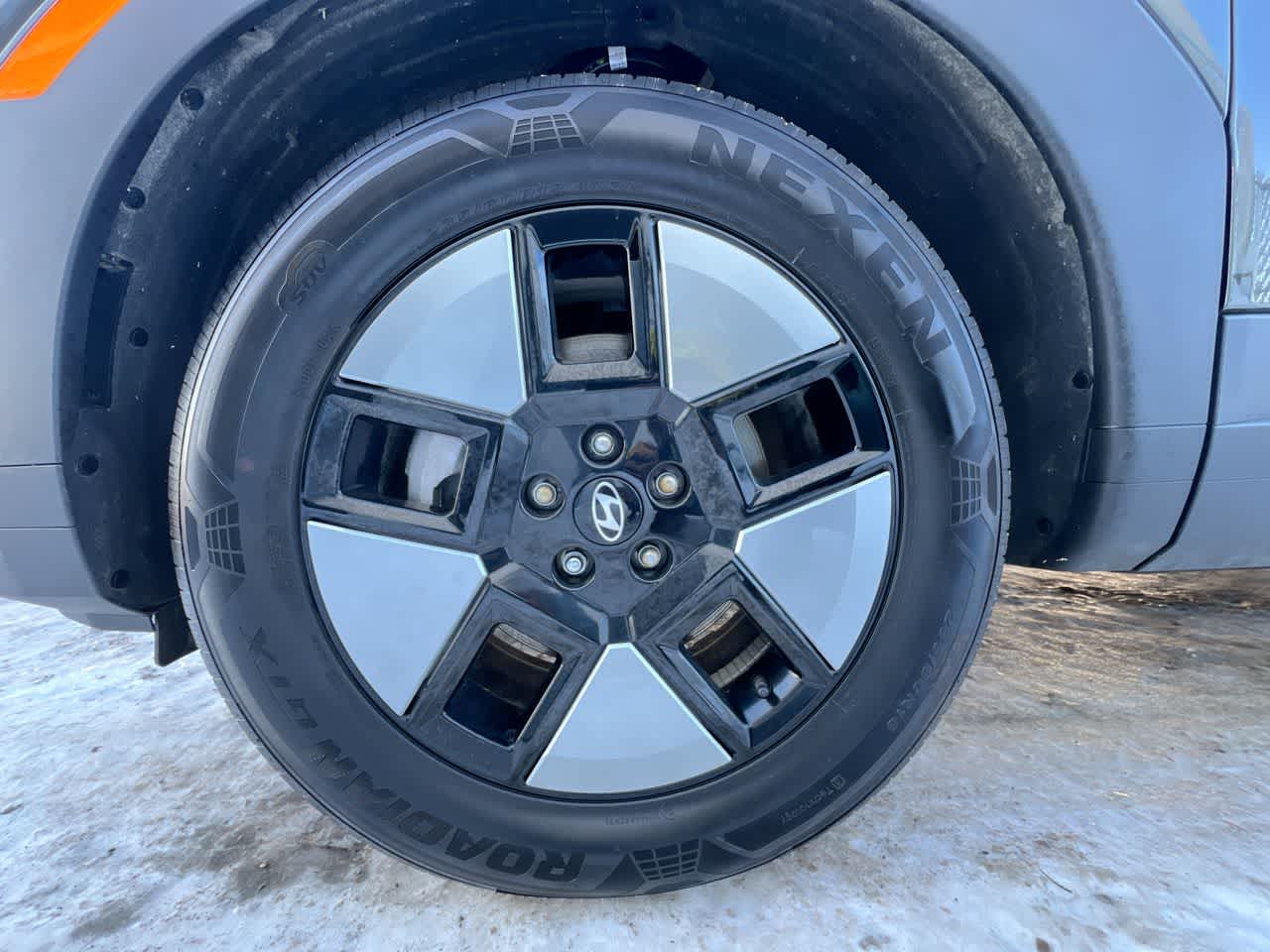 Thumbnail: 2025 Hyundai Santa Fe - 10