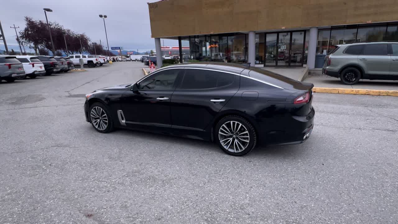 Thumbnail: 2018 Kia Stinger - 6