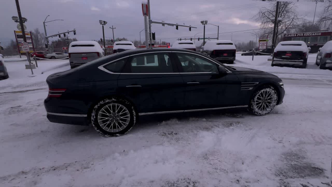 Thumbnail: 2023 Genesis G80 - 9