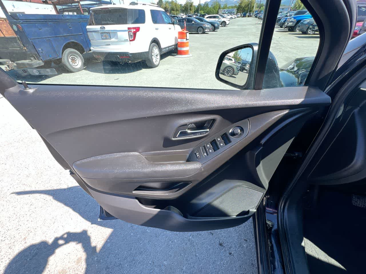 Thumbnail: 2019 Chevrolet Trax - 13