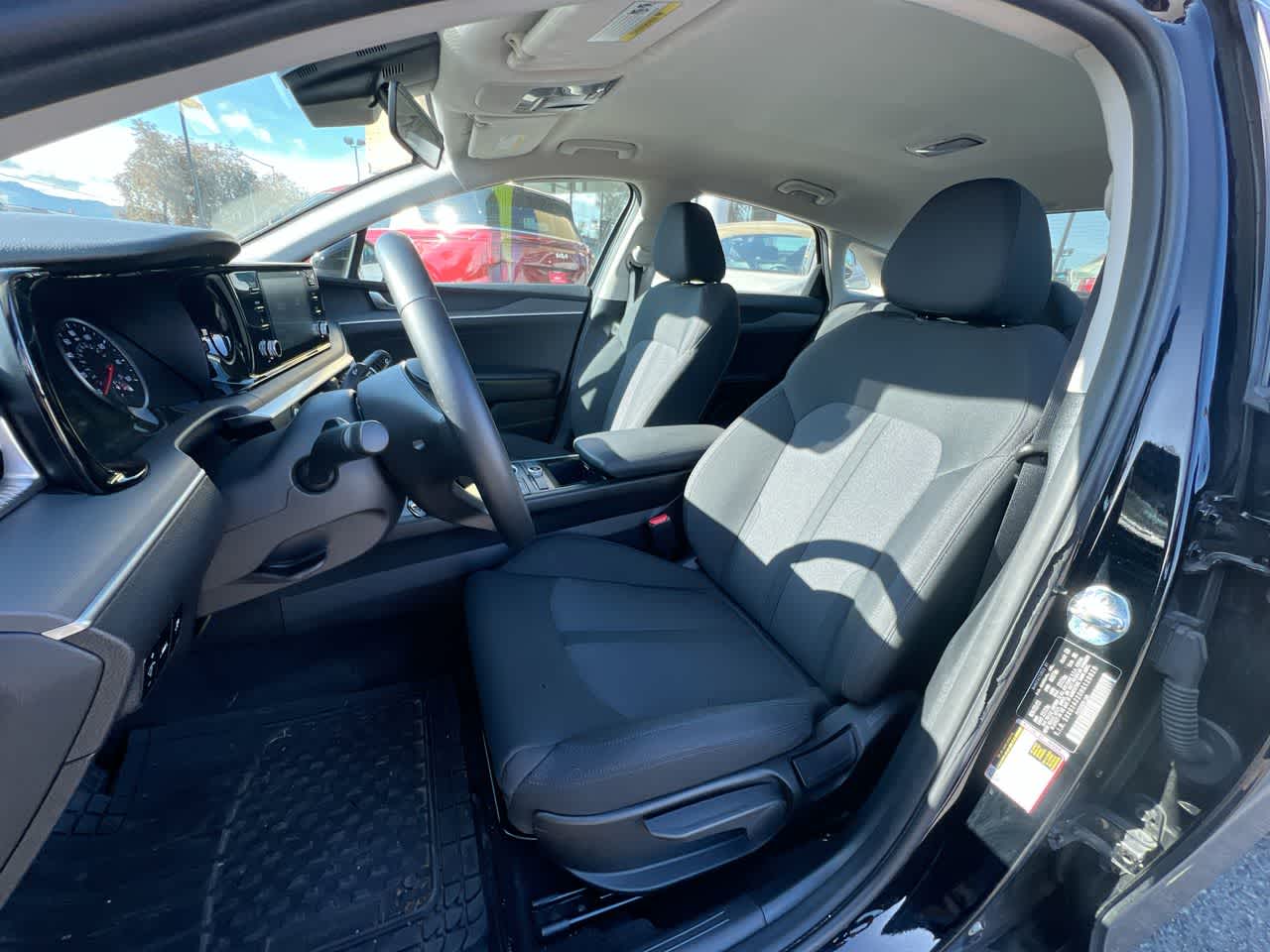 Thumbnail: 2022 Kia K5 - 11
