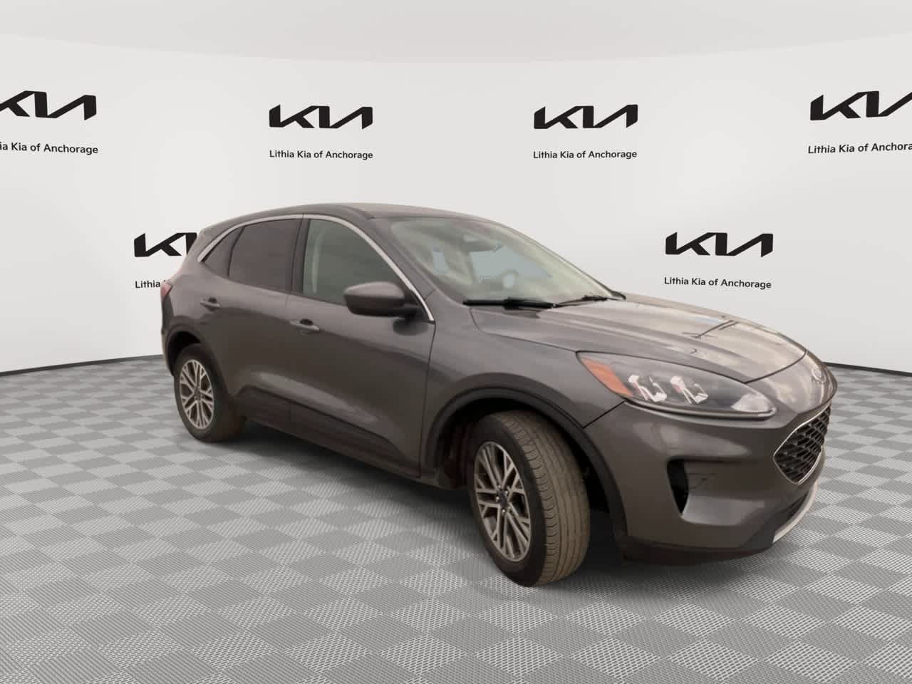 Thumbnail: 2022 Ford Escape - 3