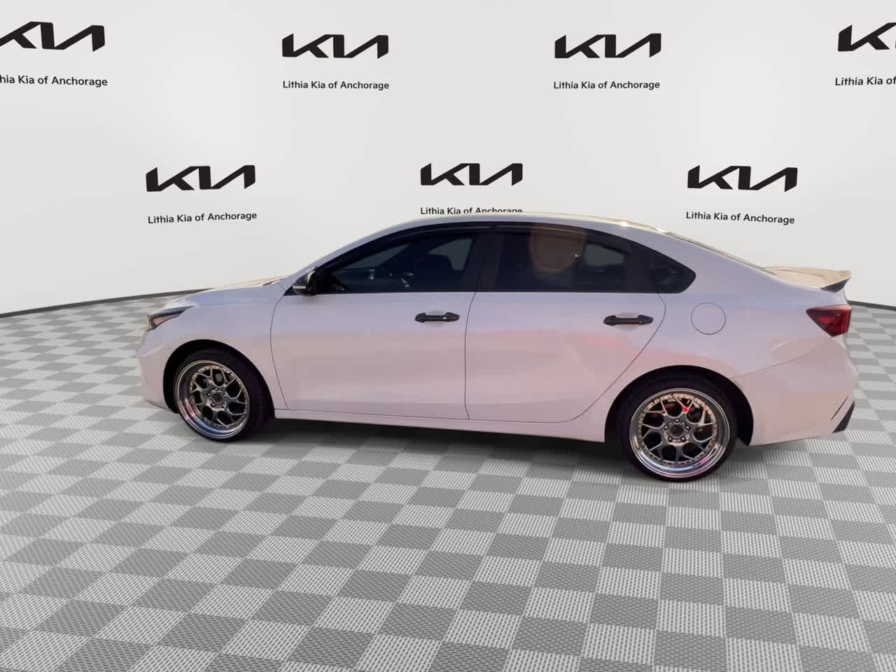 Thumbnail: 2024 Kia Forte - 6