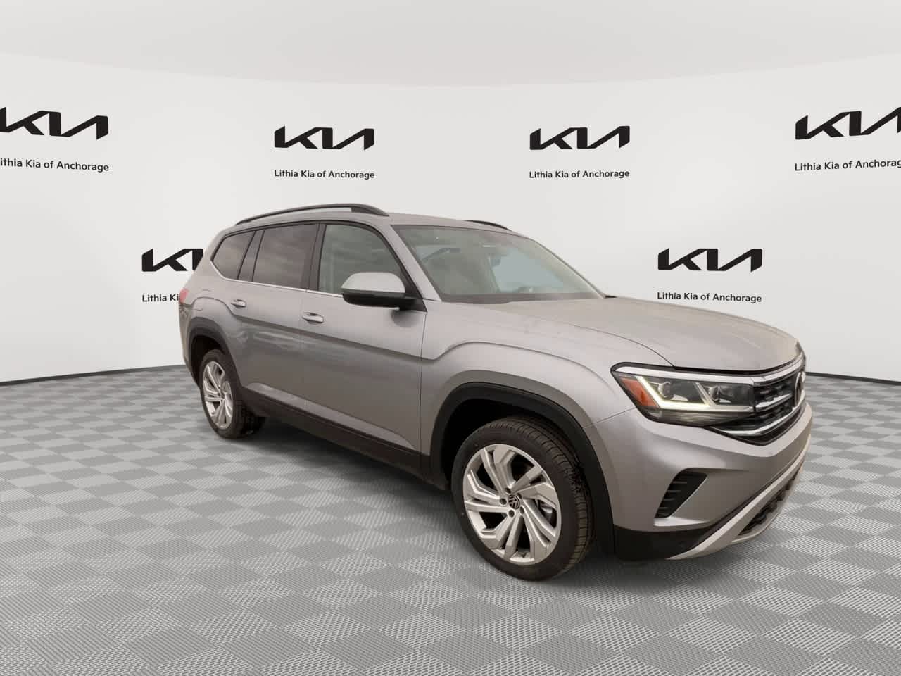 Thumbnail: 2023 Volkswagen Atlas - 3
