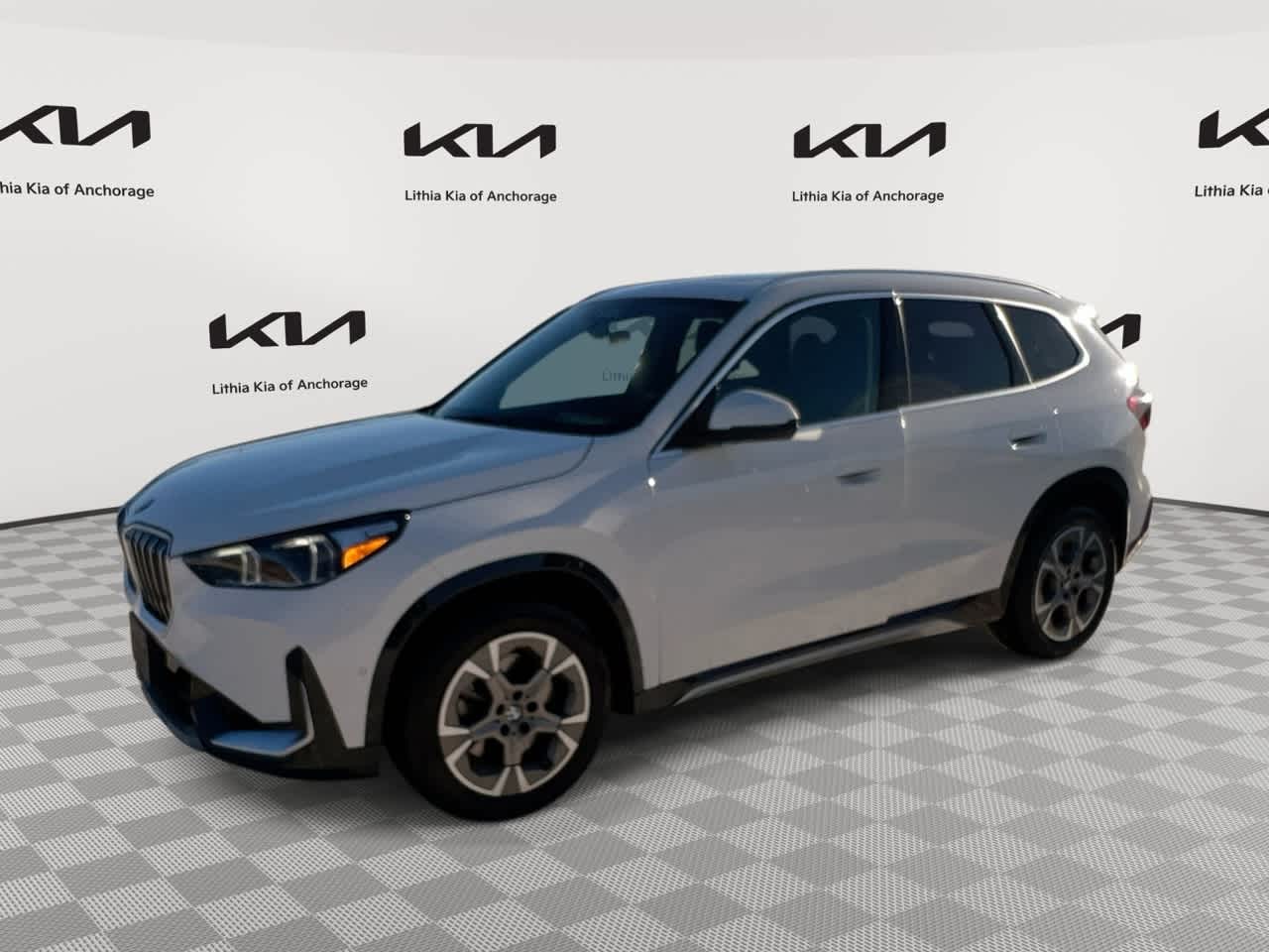 2025 BMW X1 xDrive28i's photo