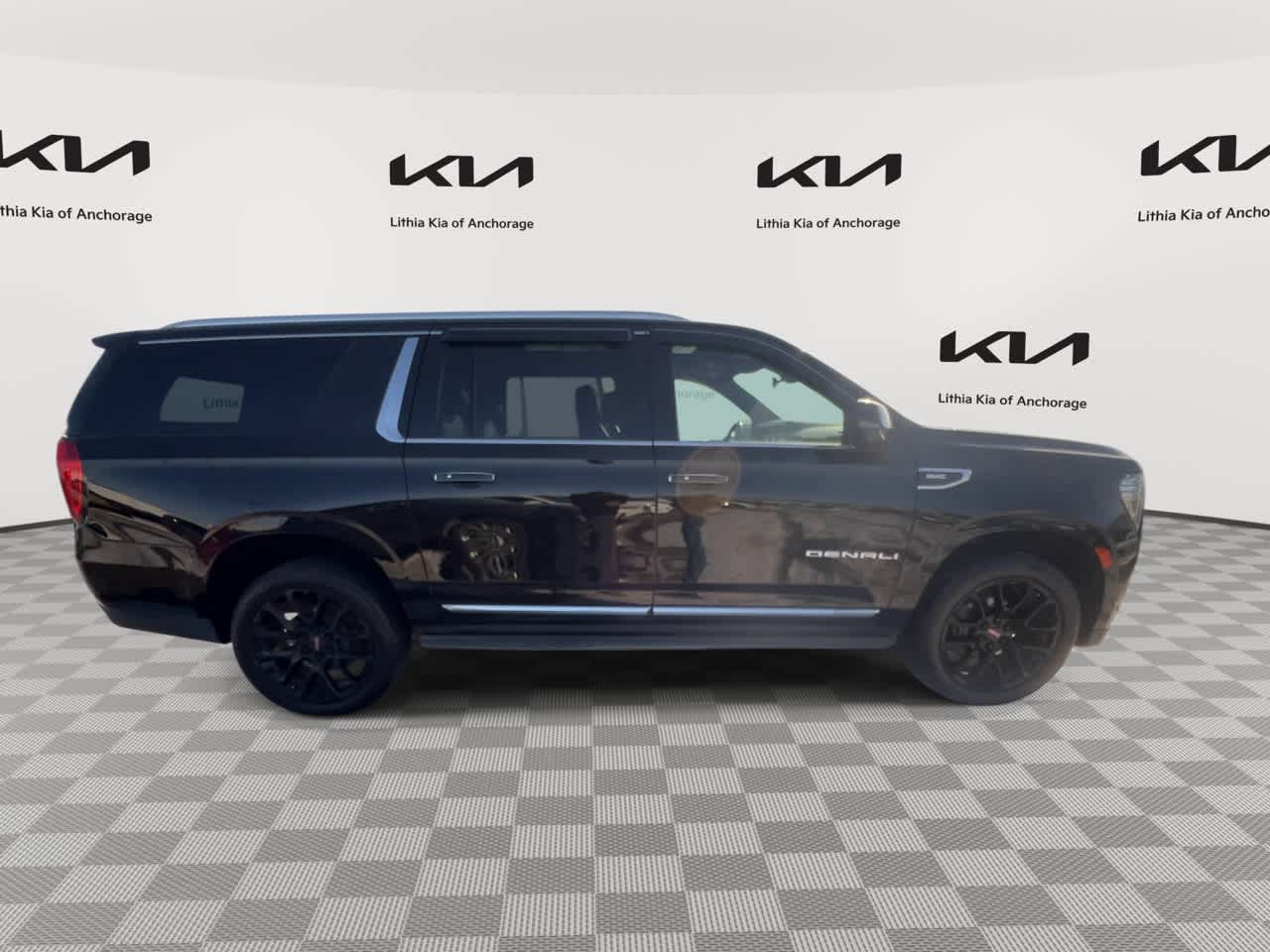 Thumbnail: 2022 GMC Yukon XL - 2