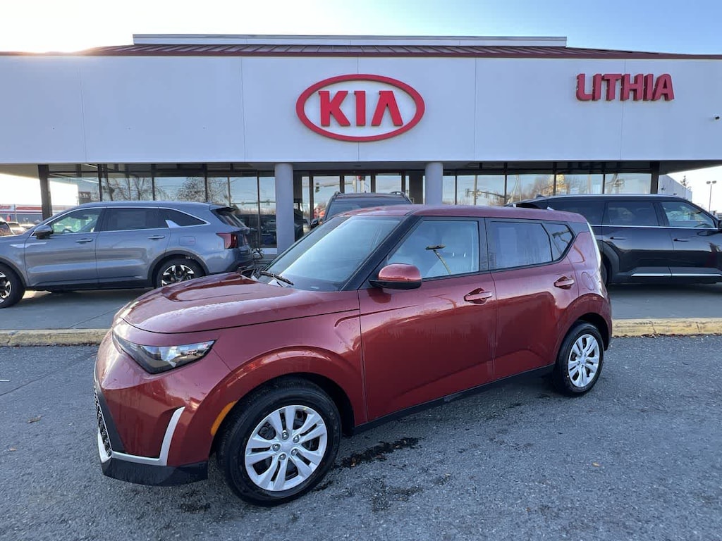 Certified 2024 Kia Soul LX Hatchback