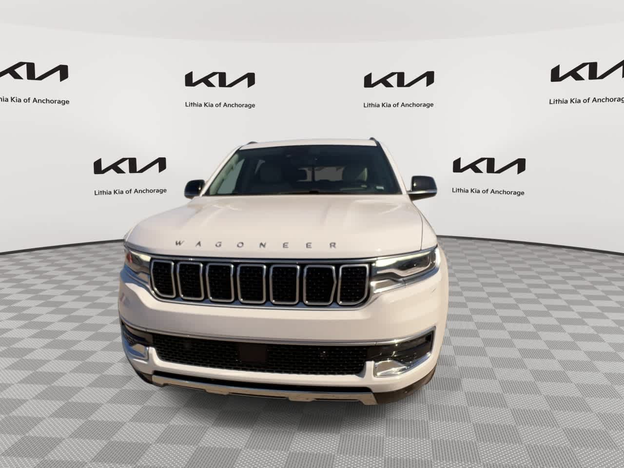 Thumbnail: 2024 Jeep Wagoneer - 9