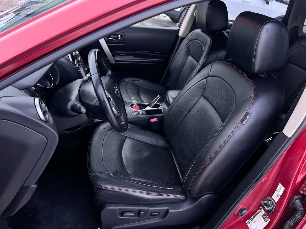 Thumbnail: 2013 Nissan Rogue - 11