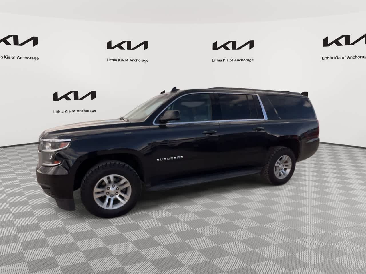 Thumbnail: 2019 Chevrolet Suburban - 5