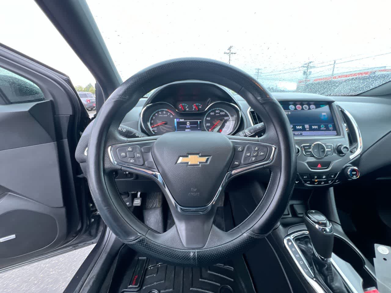 2017 Chevrolet Cruze LT 14