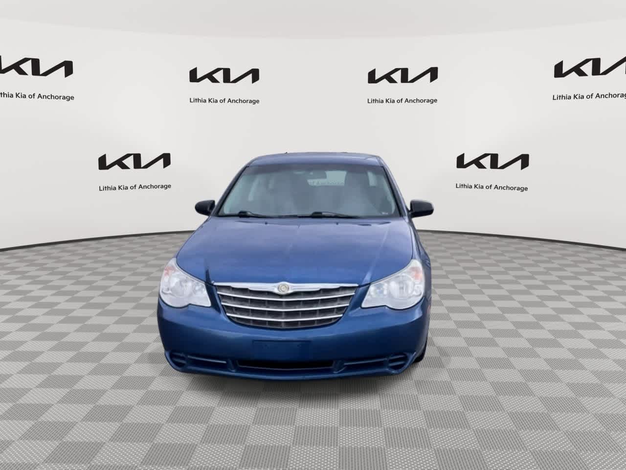 Thumbnail: 2010 Chrysler Sebring - 3