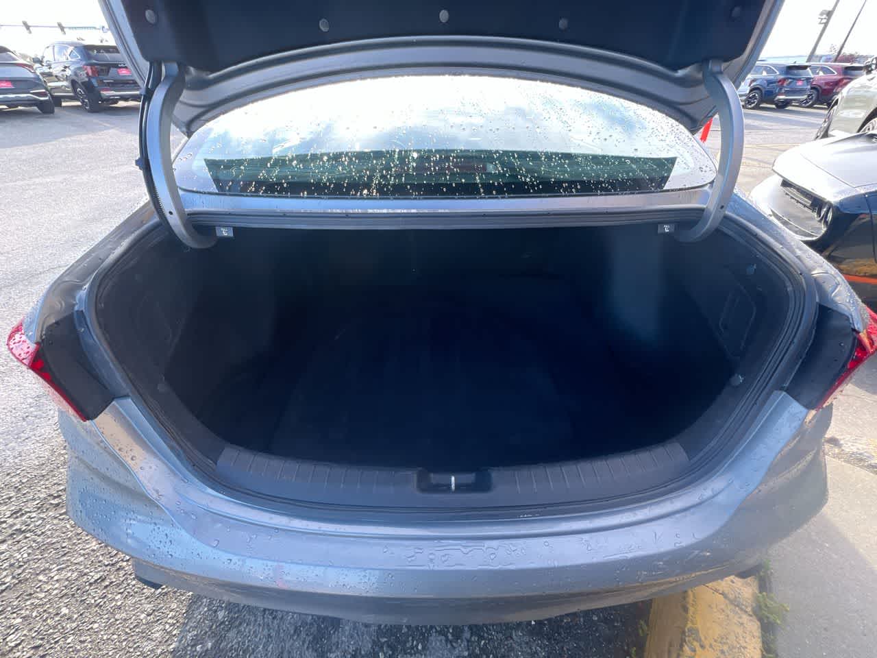 Thumbnail: 2024 Kia Forte - 25