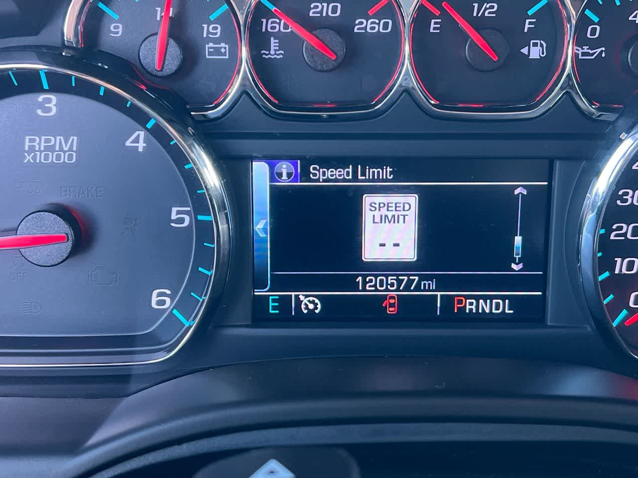 Thumbnail: 2019 Chevrolet Suburban - 15