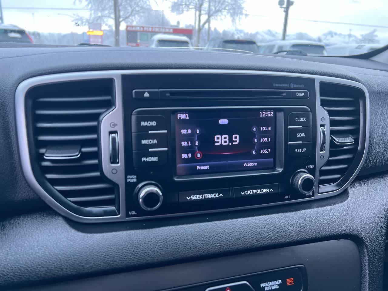 Thumbnail: 2018 Kia Sportage - 16