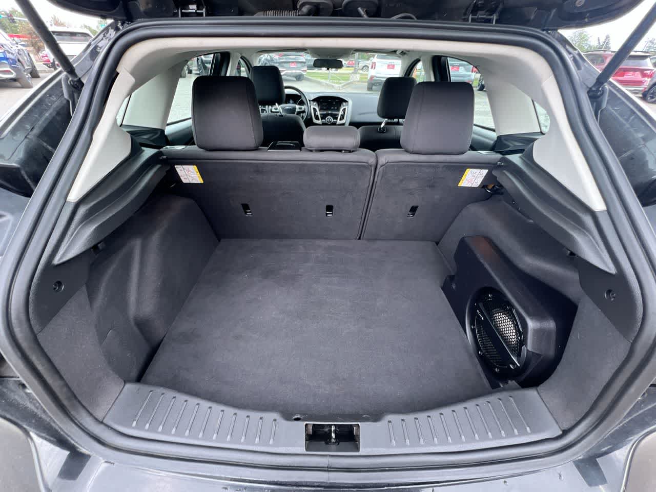 Thumbnail: 2012 Ford Focus - 25