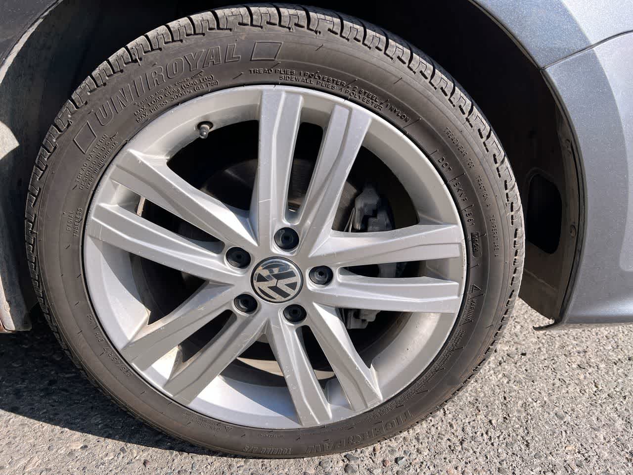 Thumbnail: 2015 Volkswagen Jetta - 10