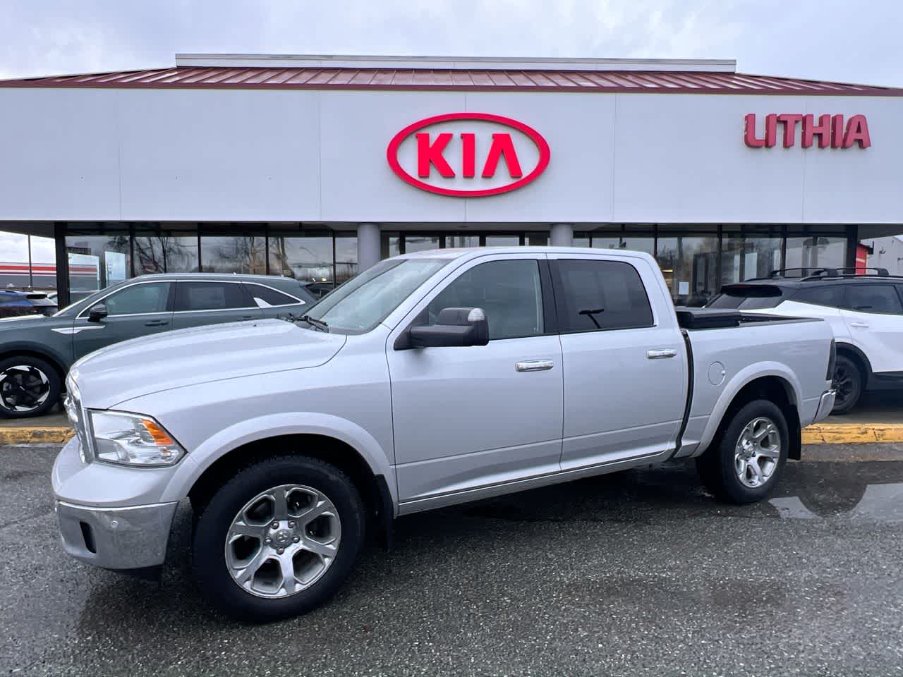 2017 RAM Ram 1500 Pickup Laramie