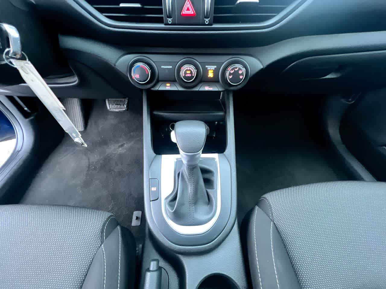 Thumbnail: 2023 Kia Forte - 20