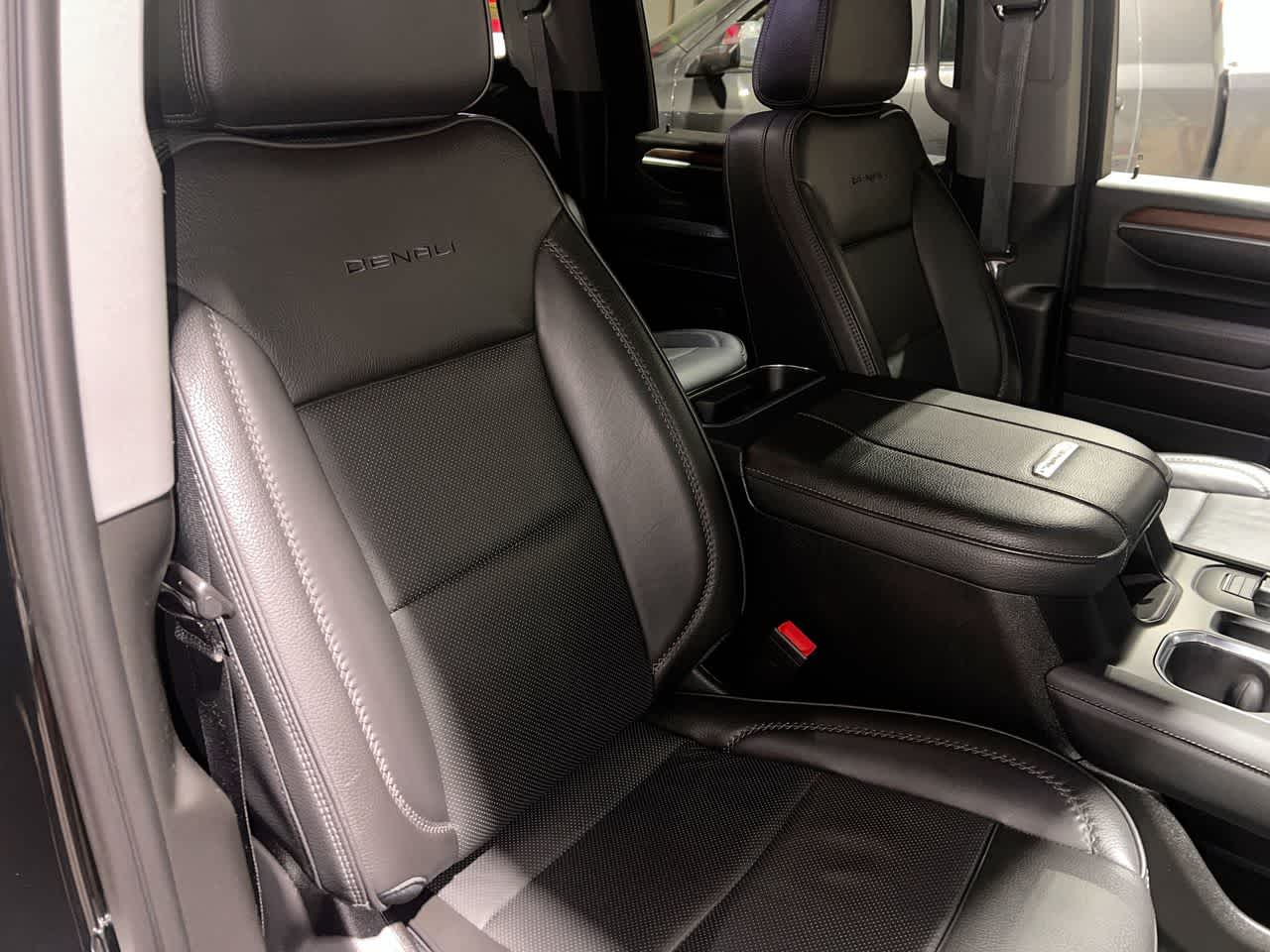 Thumbnail: 2024 GMC Sierra 3500 - 28