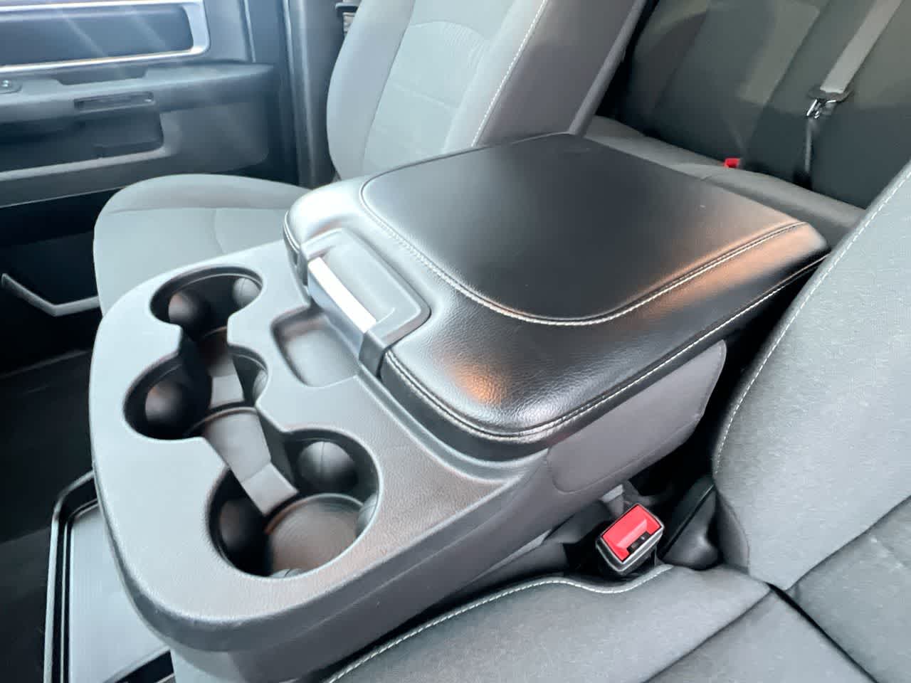 Thumbnail: 2024 RAM 1500 Classic - 21