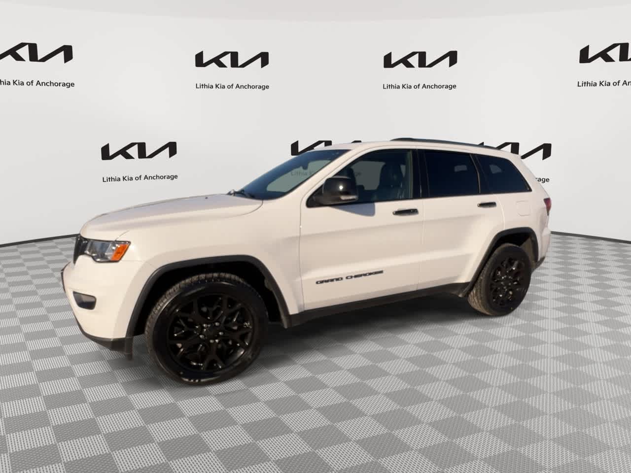 Thumbnail: 2020 Jeep Grand Cherokee - 5