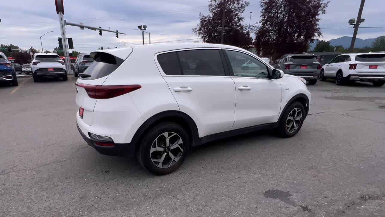 Thumbnail: 2020 Kia Sportage - 8
