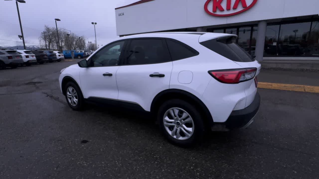 Thumbnail: 2021 Ford Escape - 6