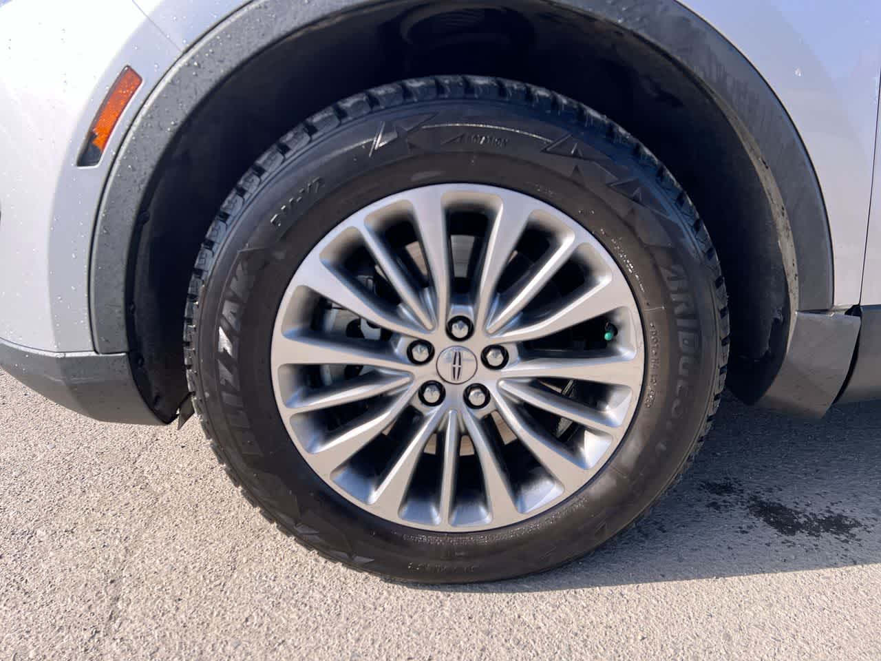 Thumbnail: 2016 Lincoln MKX - 10