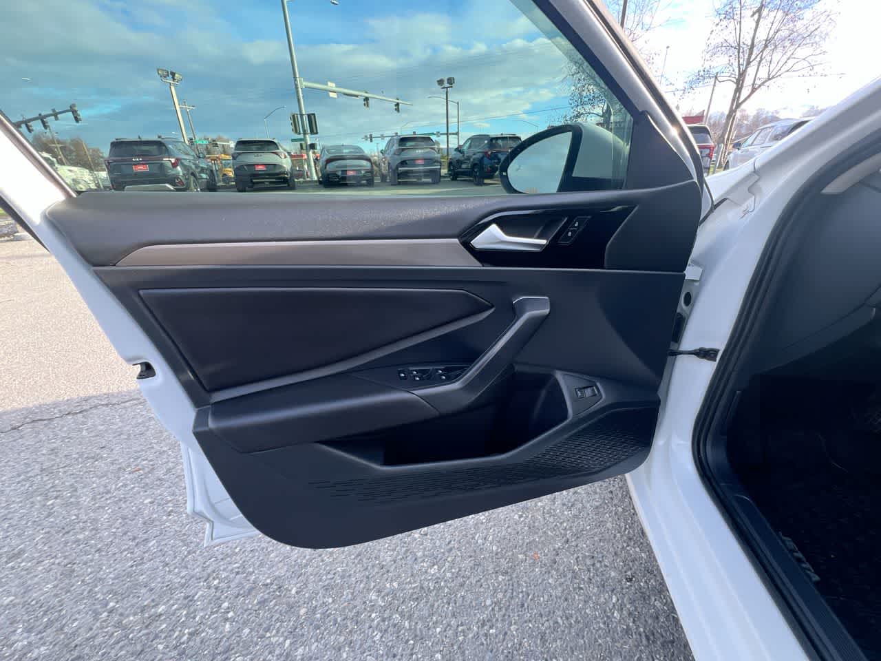 Thumbnail: 2019 Volkswagen Jetta - 13