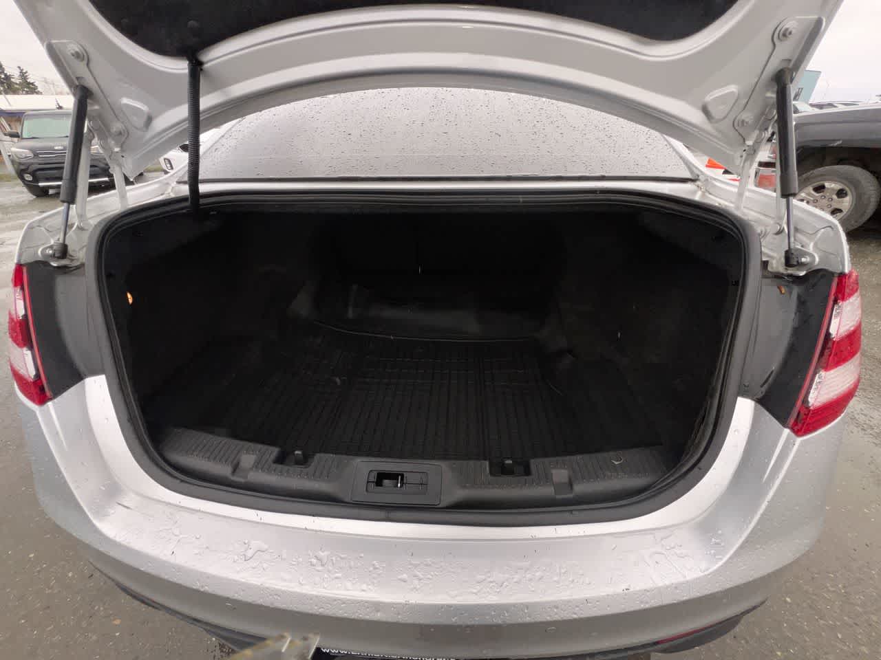 Thumbnail: 2013 Ford Taurus - 26