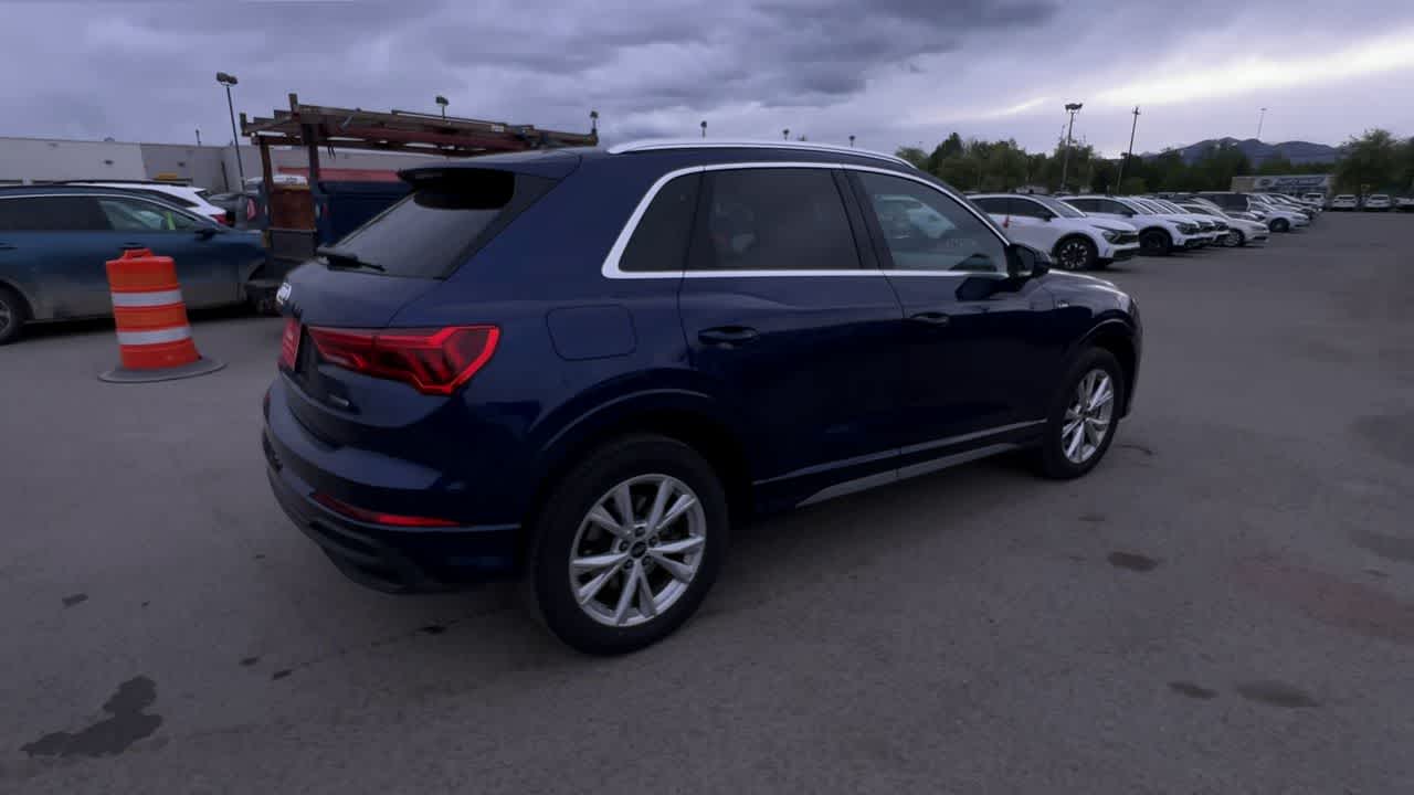 Thumbnail: 2023 Audi Q3 - 8