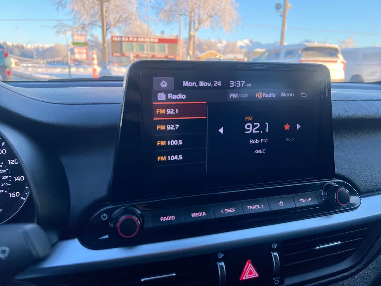 Thumbnail: 2022 Kia Forte - 16